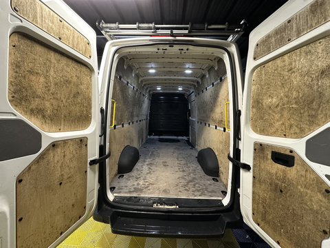 Crafter 35 L4H3 2.0 TDI 177CH BUSINESS LINE TRACTION + OPTIONS 2020 occasion 56530 Qu&eacute;ven
