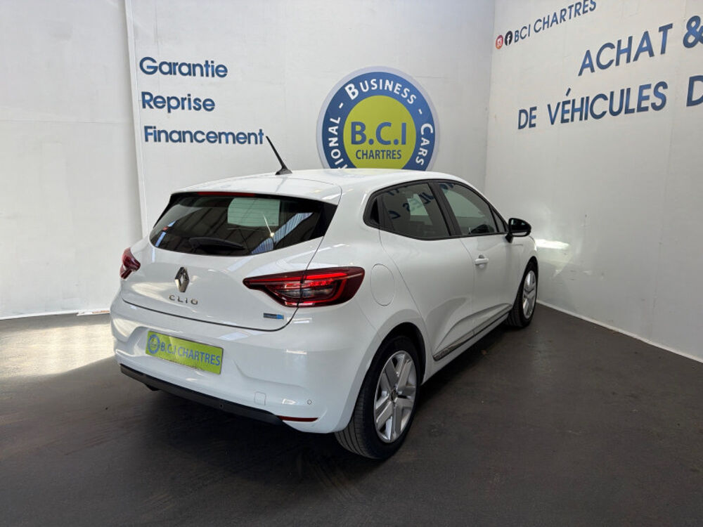 Clio V 1.6 E-TECH FULL HYBRID 145CH EQUILIBRE 2022 occasion 28630 Nogent-le-Phaye
