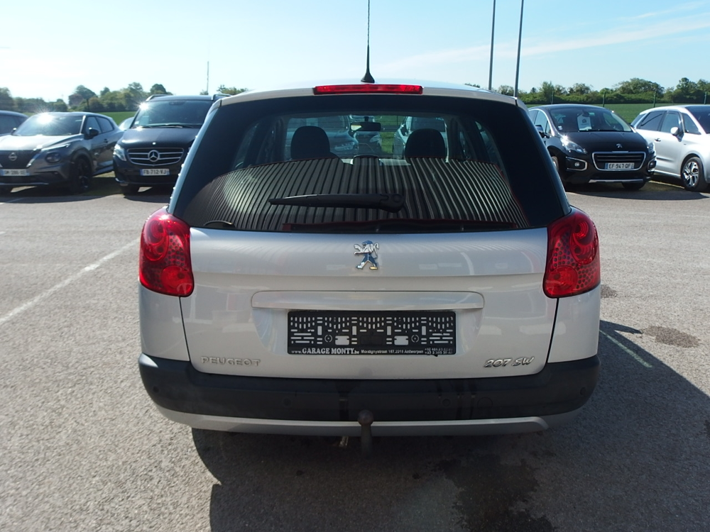 207 SW 1.6 HDI FAP BUSINESS PACK 2013 occasion 10600 Savi&egrave;res