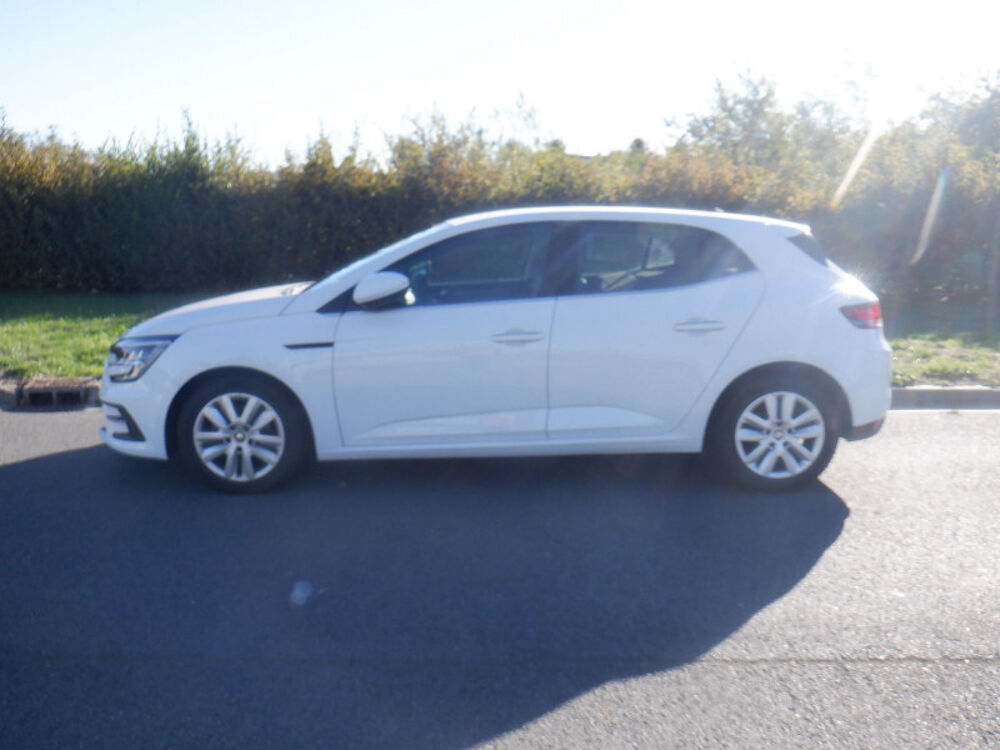 Megane IV 1.5 BLUE DCI 115CH BUSINESS 2021 occasion 27310 Bourg-Achard