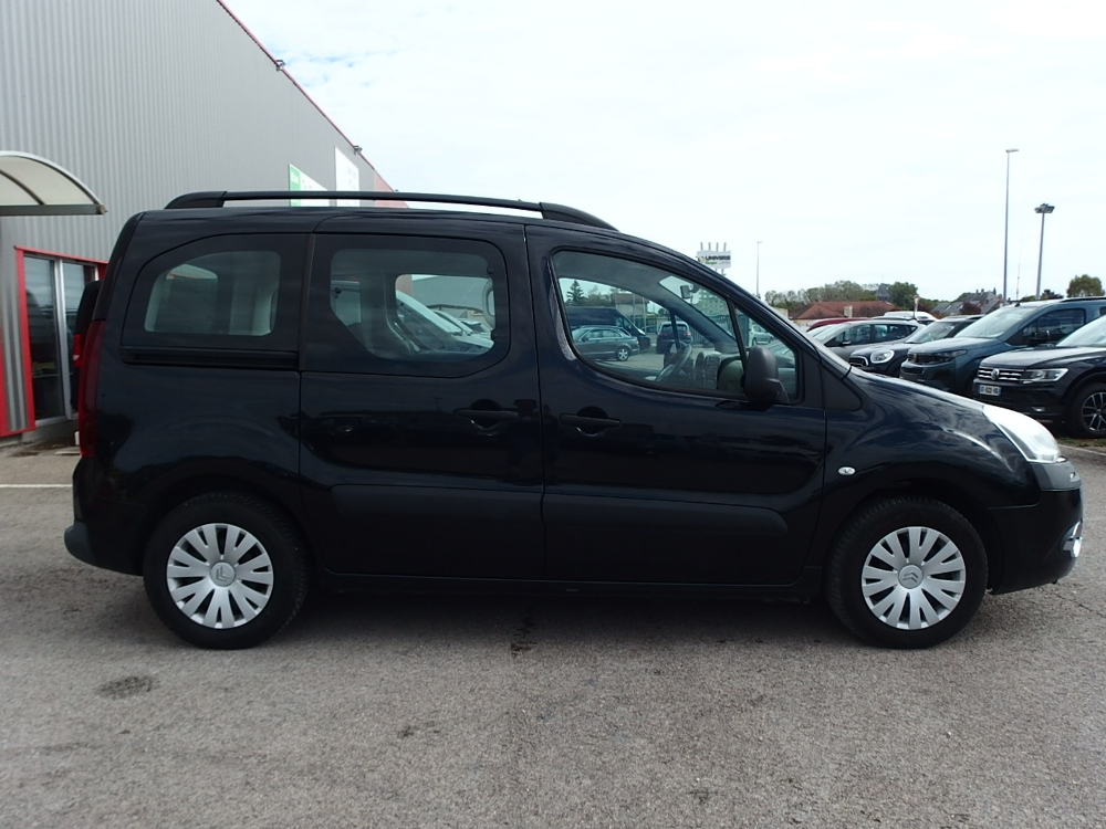 Berlingo 1.6 HDI75 CONFORT 5P 2014 occasion 10600 Savi&egrave;res