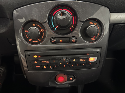 Clio III 1.5 DCI 85CH EXCEPTION PLB AUTO 2009 occasion 12000 RODEZ