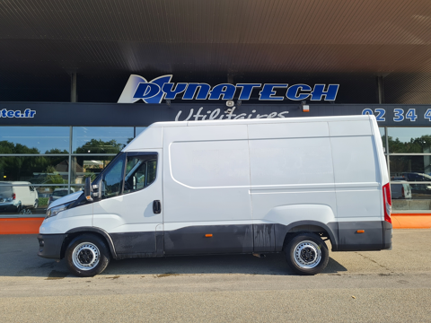Daily 35S14 V12 2022 occasion 28630 Nogent-le-Phaye