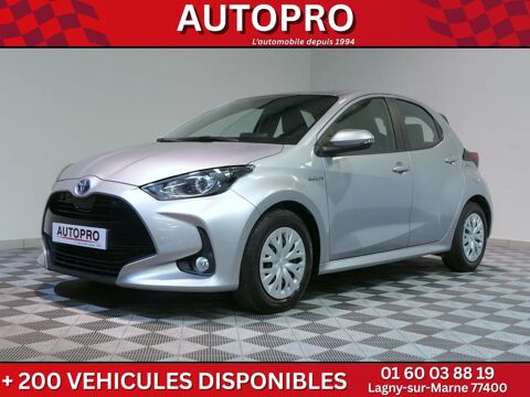 Annonce voiture Toyota Yaris 15989 €