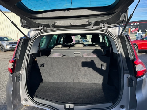 Grand scenic IV 1.7 BLUE DCI 120CH BUSINESS 7 PLACES 2020 occasion 16400 Puymoyen