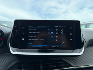 208 1.2 PURETECH 100CH S&S STYLE EAT8 + GPS 2023 occasion 16400 Puymoyen