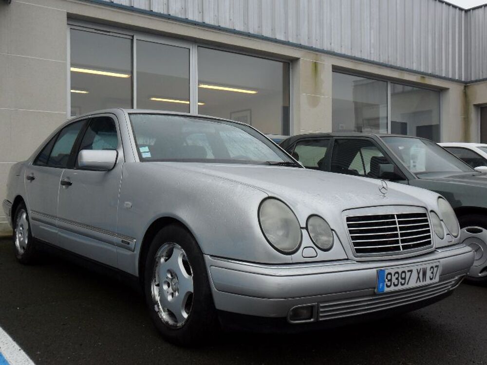 Classe E DTURBO AVANTGARDE 1998 occasion 85400 Sainte-Gemme-la-Plaine