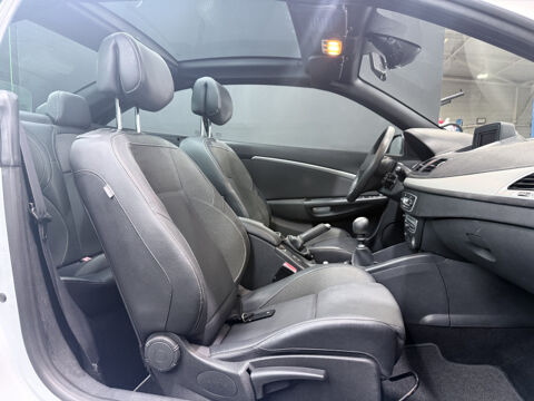 M&eacute;gane III CC 1.5 DCI 110CH FAP DYNAMIQUE ECO&sup2; 2010 occasion 57185 CLOUANGE