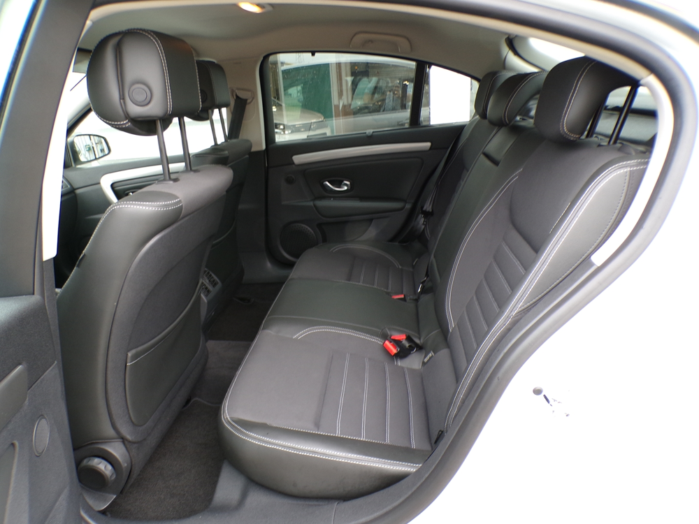 Laguna III III 2.0 DCI 130CH ENERGY BUSINESS PACK ECO&sup2; 2012 occasion 38150 Salaise-sur-Sanne