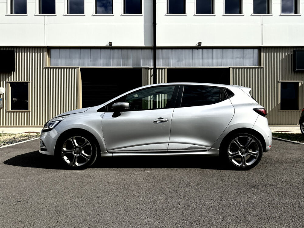 Clio IV 0.9 TCE 90CH GT LINE / TOIT PANORAMIQUE / FULL ENTRETIEN REN 2018 occasion 94260 Fresnes