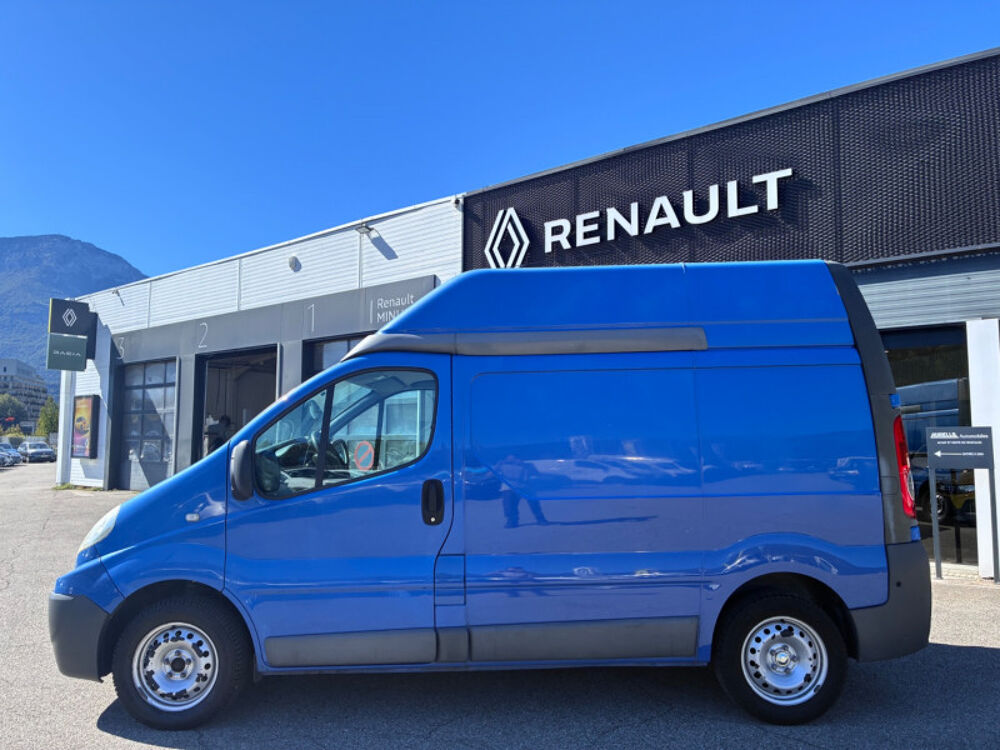 Trafic L1H2 1200 2.0 DCI 90CH CONFORT / PREMIERE MAIN 2011 occasion 38130 ECHIROLLES
