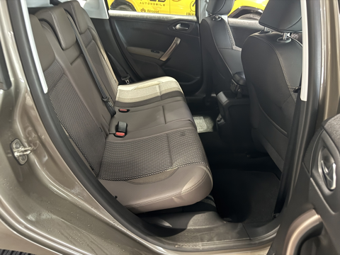 2008 1.6 BLUEHDI 100CH ALLURE 50 200 KM PREMIERE MAIN 2015 occasion 12000 RODEZ