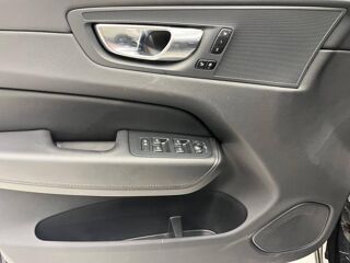 XC60 T6 Hybride Rechargeable 350 Plus Style Dark Geartronic 8 AWD 2024 occasion 91200 Athis-Mons