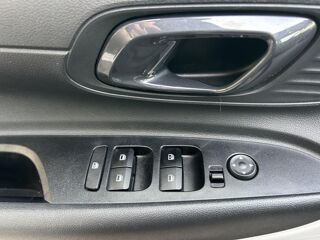 i20 1.0 T-GDi 100ch Hybrid Intuitive DCT-7 2022 occasion 78240 CHAMBOURCY