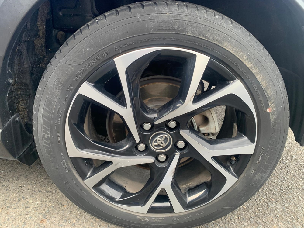 C-HR 122H GRAPHIC 2WD E-CVT 2018 occasion 81000 Albi
