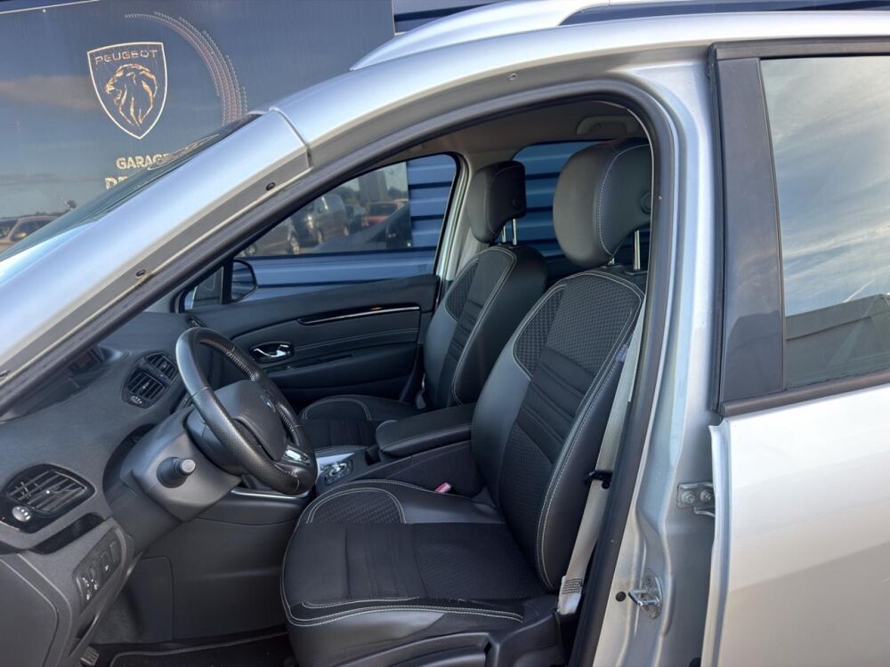 Grand Sc&eacute;nic II 1.5 dCi 110ch Bose EDC Euro6 7 places Boite Automatique 2016 occasion 17450 Saint-Laurent-de-la-Pr&eacute;e