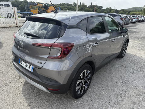 Captur 1.6 E-TECH HYBRIDE 145CH EVOLUTION 2023 occasion 26740 Les Tourrettes