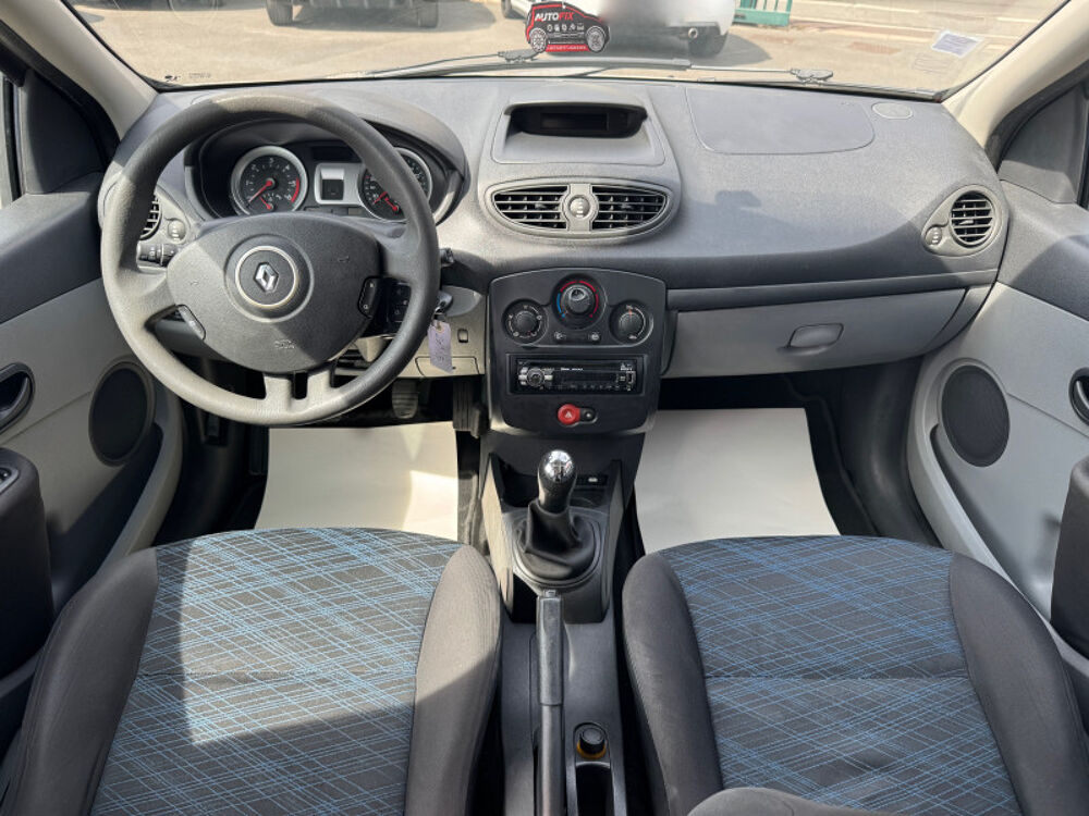 Clio III 1.5 DCI 70CH CONFORT PACK CLIM DYNAMIQUE 5P 2006 occasion 93220 Gagny