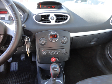 Clio III 1.4 16V 98CH PRIVILEGE 5P 2007 occasion 82000 Montauban