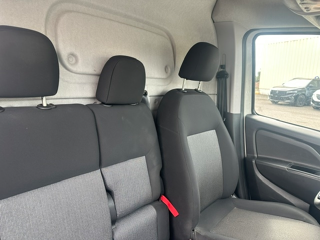 Doblo 1.6 MULTIJET 105CH PRO LOUNGE 3 PLACES 2023 occasion 16400 Puymoyen