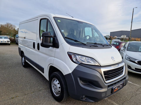 Boxer 330 L1H1 2.0 BLUEHDI 110 PREMIUM PACK 2017 occasion 29200 Brest
