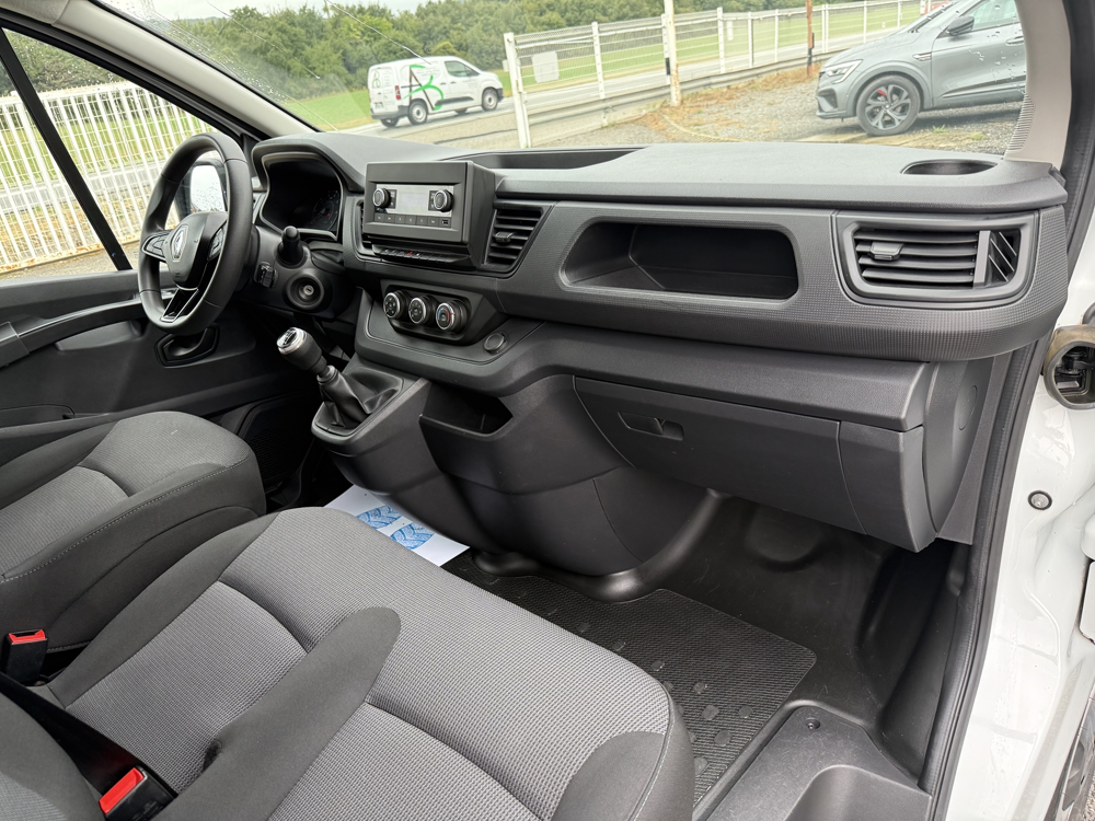 Trafic L1H1 2T8 2.0 BLUE DCI 110CH CONFORT 2023 occasion 26740 Les Tourrettes