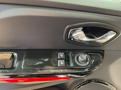 Clio IV IV 0.9 TCE 90CH ENERGY EXPRESSION ECO&sup2; 2012 occasion 38150 Salaise-sur-Sanne