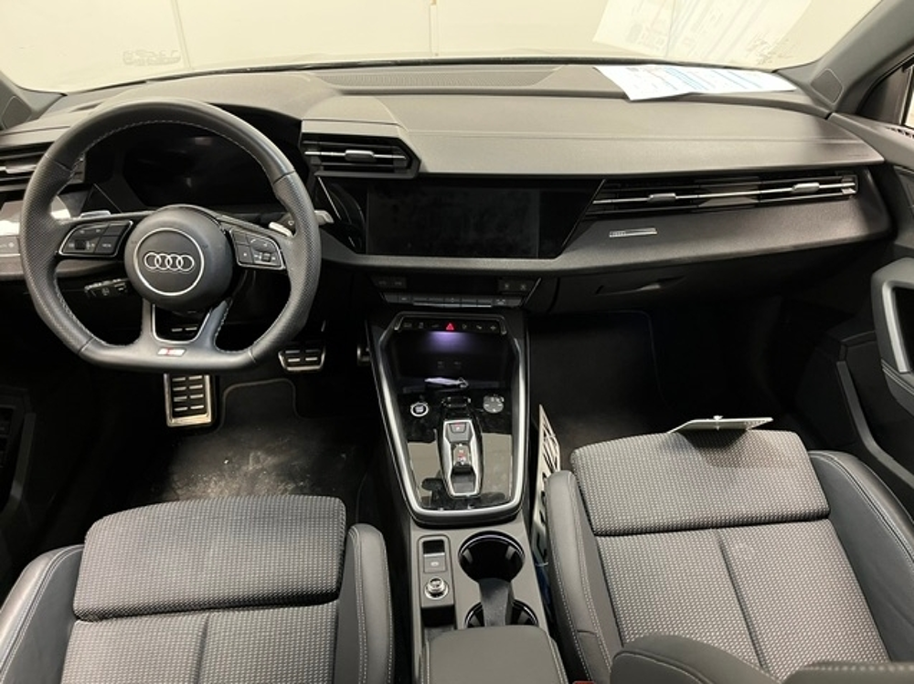A3 40 TFSI E 204CH PHEV S LINE S TRONIC 6 2025 occasion 63200 Malauzat