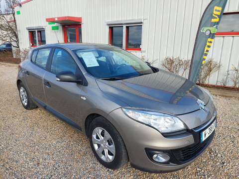 Renault Mégane III 1.6 16V 100CH TOMTOM 2013 occasion Montagny-lès-Beaune 21200