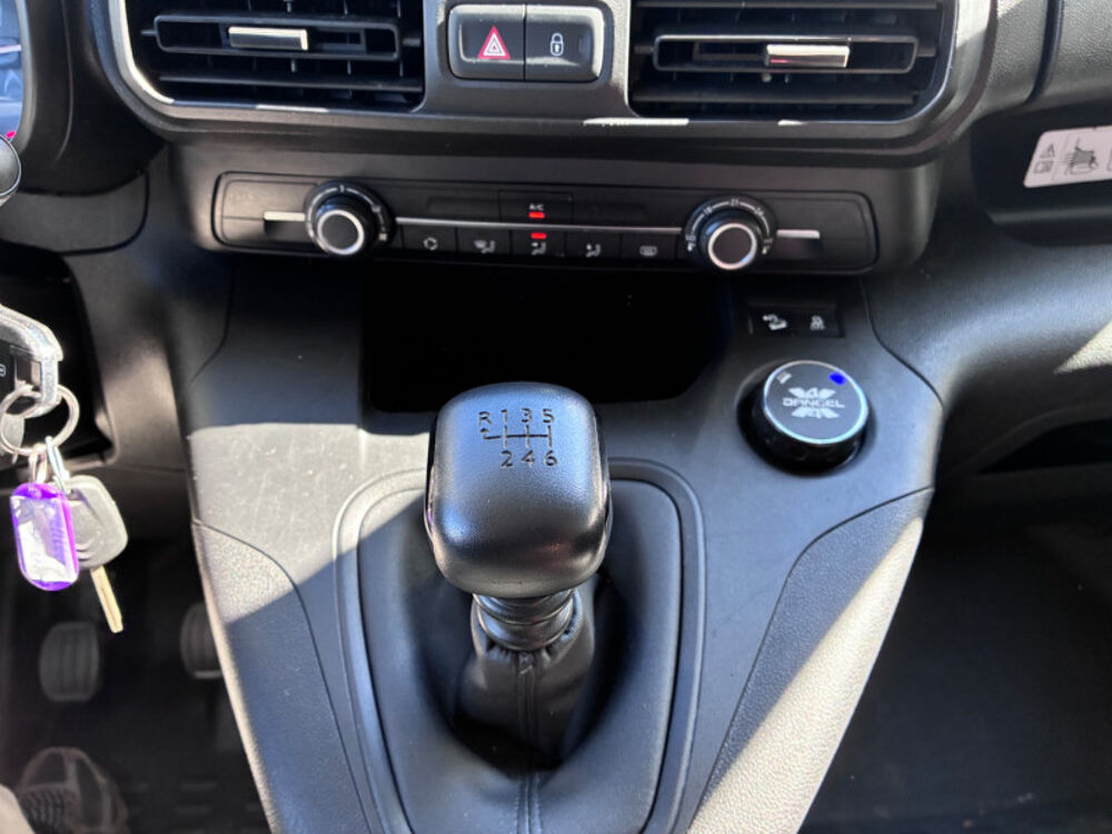 Berlingo XL 850KG BLUEHDI 130 S&S CABINE APPROFONDIE CONTROL 2020 occasion 38130 ECHIROLLES
