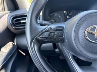 Yaris 116h Dynamic 5p MY22 2023 occasion 13730 Saint-Victoret