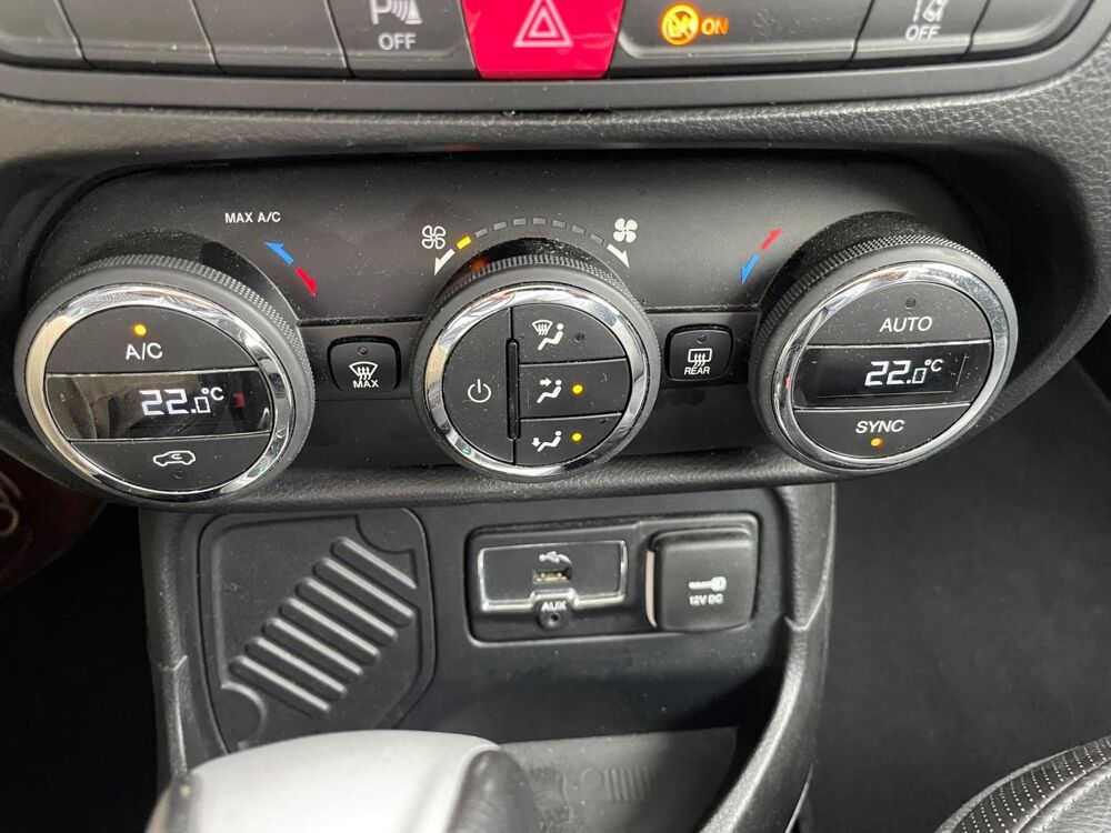 Renegade 1.4 MultiAir S&S 140ch Limited 2015 occasion 33320 Eysines