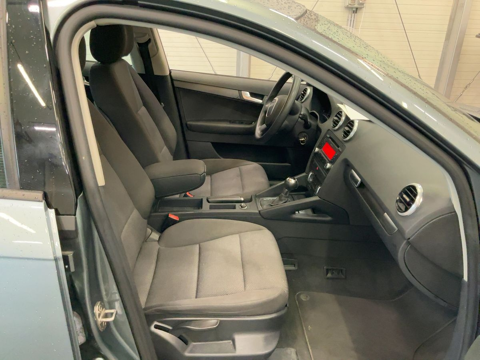A3 1.6 TDI 105CH DPF START/STOP ATTRACTION S TRONIC 7 2010 occasion 38150 Salaise-sur-Sanne