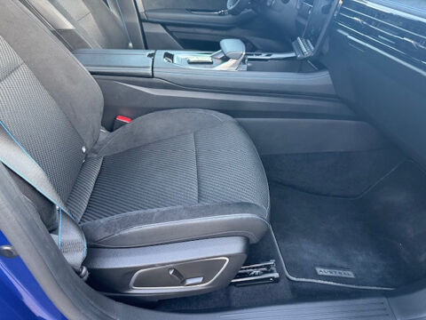 Austral 1.2 E-TECH FULL HYBRID 200CH ICONIC ESPRIT ALPINE- 23 2023 occasion 82000 Montauban