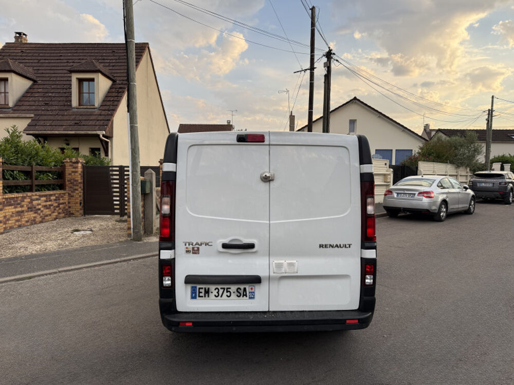 Trafic L1H1 1200 1.6 DCI 120CH CONFORT EURO6 2017 occasion 95480 PIERRELAYE