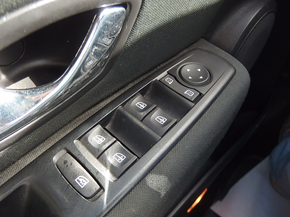M&eacute;gane III Estate 1.5 DCI 90CH FAP AUTHENTIQUE ECO&sup2; 2012 occasion 10600 Savi&egrave;res