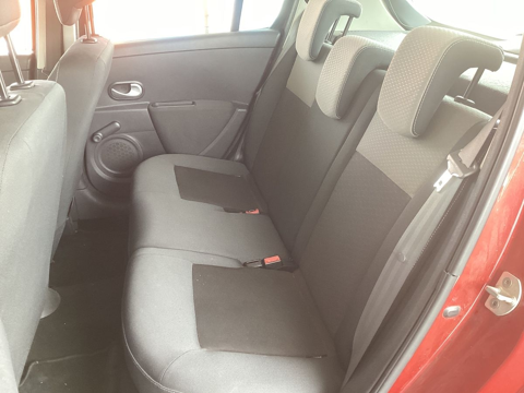 Clio III III 1.2 16V 75CH EXPRESS CLIM 5P 2010 occasion 38150 Salaise-sur-Sanne