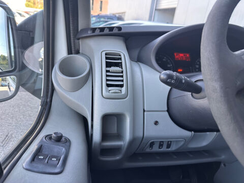 Trafic L1H1 1000 2.0 DCI 115CH GRAND CONFORT BVR / TVA RECUPERABLE 2012 occasion 38130 ECHIROLLES