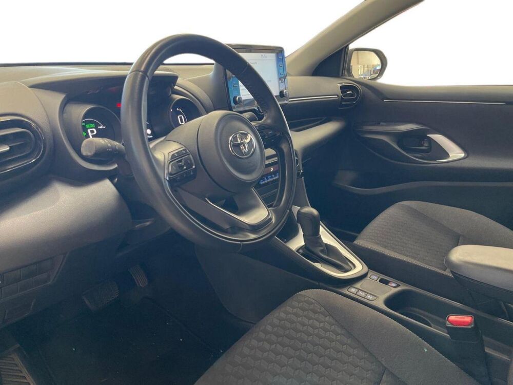 Yaris 116h Design 5p MY22 2023 occasion 13290 Les Milles