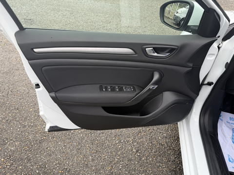 Megane IV 1.6 E-TECH PLUG-IN HYBRID 160CH EVOLUTION 2022 occasion 26740 Les Tourrettes