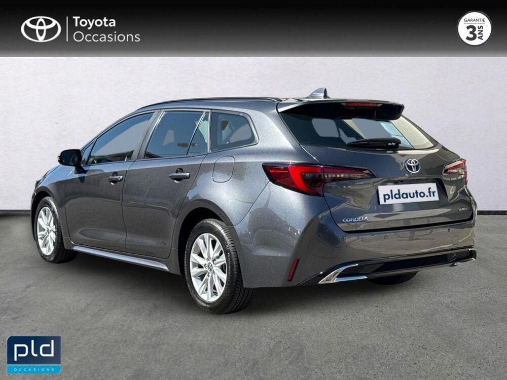 Corolla 1.8 140ch Dynamic Business MY24 2024 occasion 13300 Salon-de-Provence