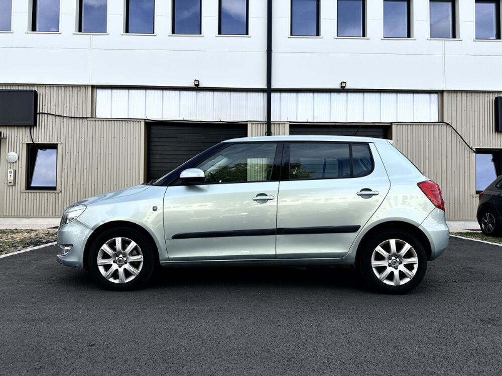 Fabia 1.2 TSI 105CH ELEGANCE2 DSG7 / 1&Egrave;RE MAIN / REGULATEUR DE VIT 2012 occasion 94260 Fresnes