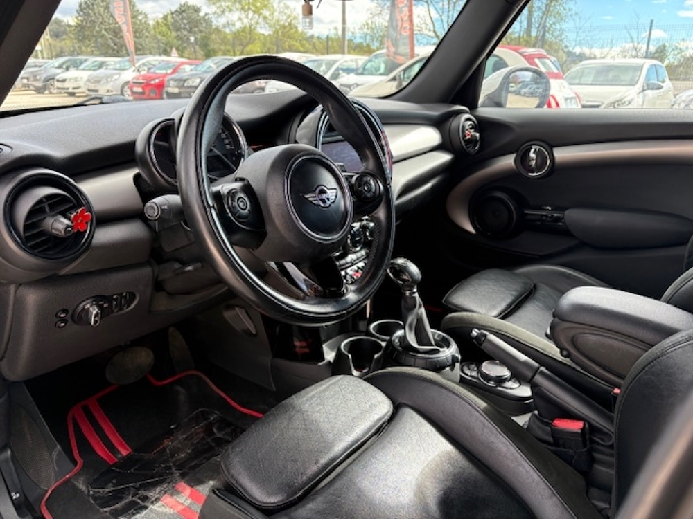 Cooper D COOPER D 116CH PACK RED HOT CHILI BOITE AUTOMATIQUE 2014 occasion 30360 V&eacute;z&eacute;nobres