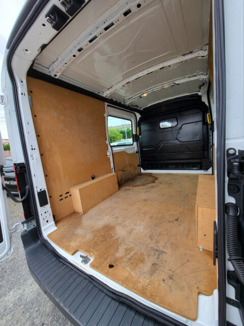 Transit T310 L2H2 2.0 ECOBLUE 105CH S&S TREND BUSINESS 2019 occasion 33700 M&eacute;rignac