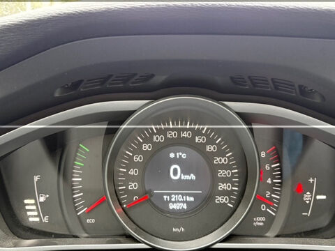 V40 T2 122CH MOMENTUM 2015 occasion 95430 Butry-sur-Oise