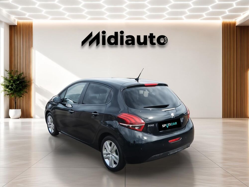 208 1.2 PureTech 82ch Style 5p 2018 occasion 27000 &Eacute;vreux