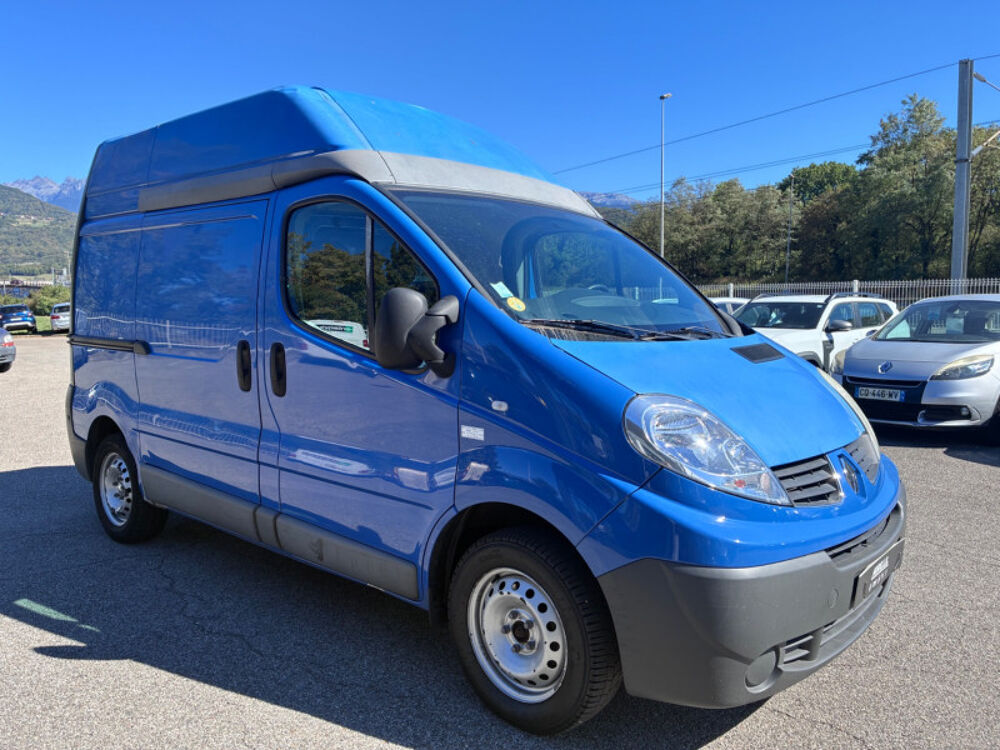 Trafic L1H2 1200 2.0 DCI 90CH CONFORT / PREMIERE MAIN 2011 occasion 38130 ECHIROLLES