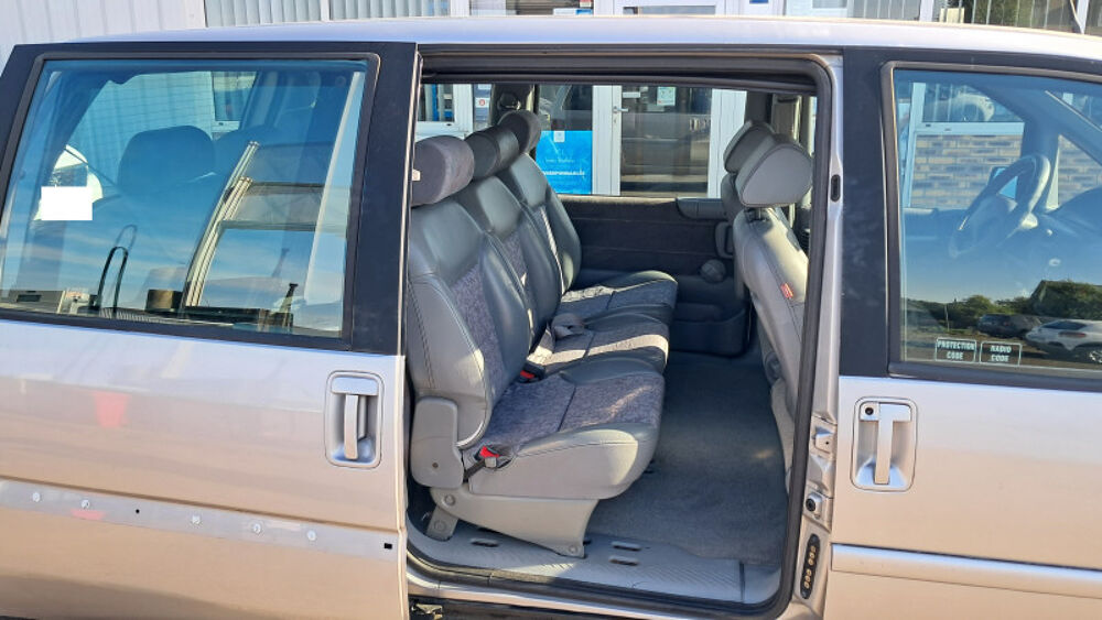 806 2.0 HDI110 ST PACK 7PLACES 2000 occasion 50720 Barenton