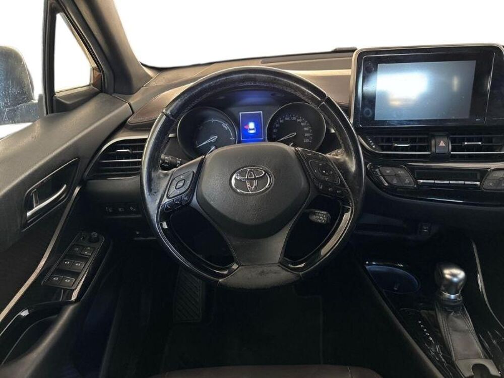C-HR 122h Distinctive 2WD E-CVT 2017 occasion 13290 Les Milles