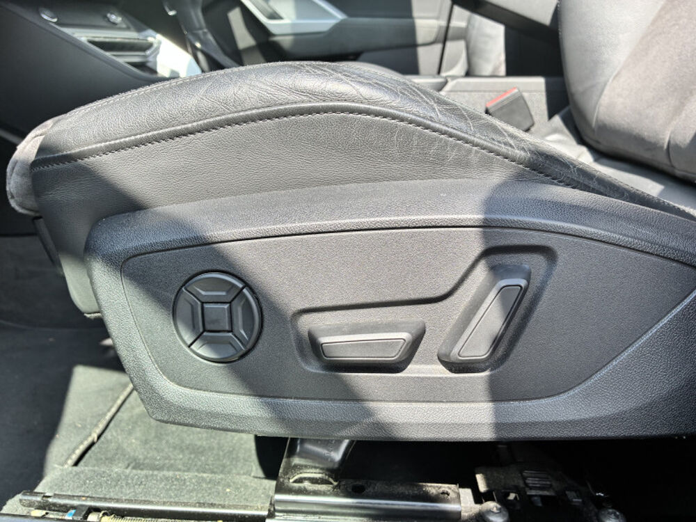 Q3 40 TFSI 190CH S LINE QUATTRO S TRONIC 7 2019 occasion 38130 ECHIROLLES